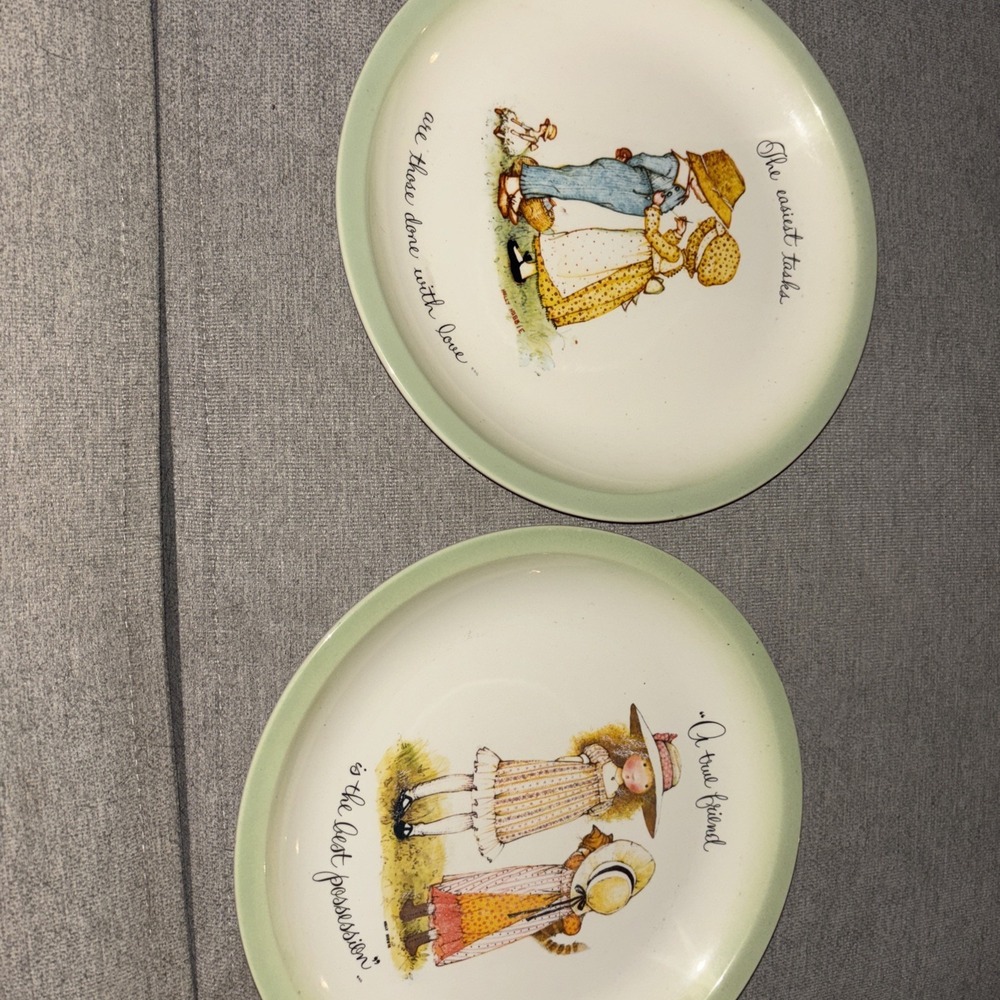 Holly Hobbie Vintage 1972 Collector's Edition Plates 10.25" Set of 2,  Green Rim